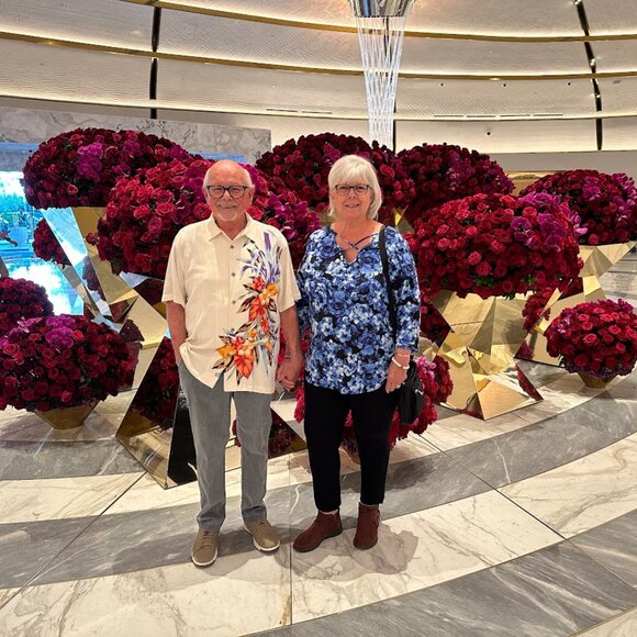 Dani & George 5 Star Rated 🌟Posh Ambassador II - Picture 14 of 15